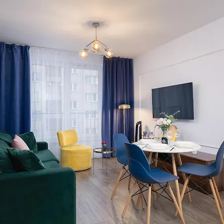Apartament Blue And With Bright Pink Bedroom In By Renters *