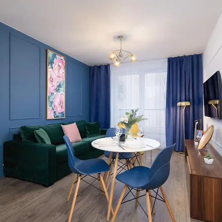 Blue And With Bright Pink Bedroom In By Renters Apartament Kraków