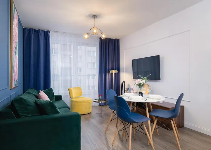 Apartman Blue And With Bright Pink Bedroom In By Renters *